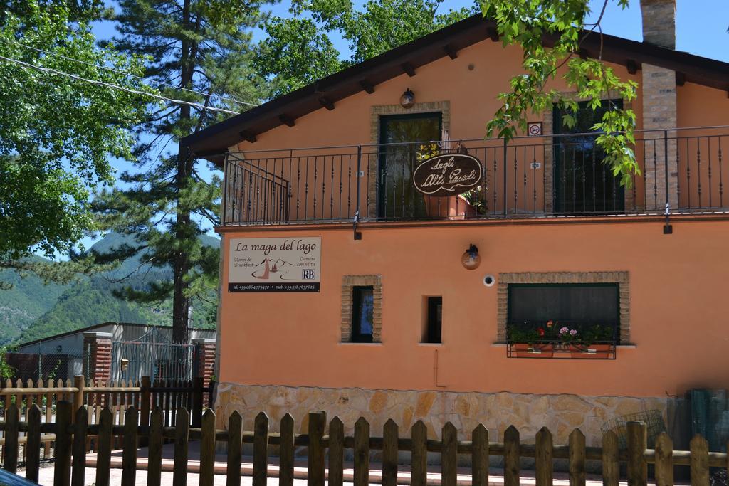 La Maga Del Lago Scanno Chambre photo
